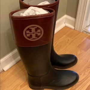 Tory Burch rain boots size 7